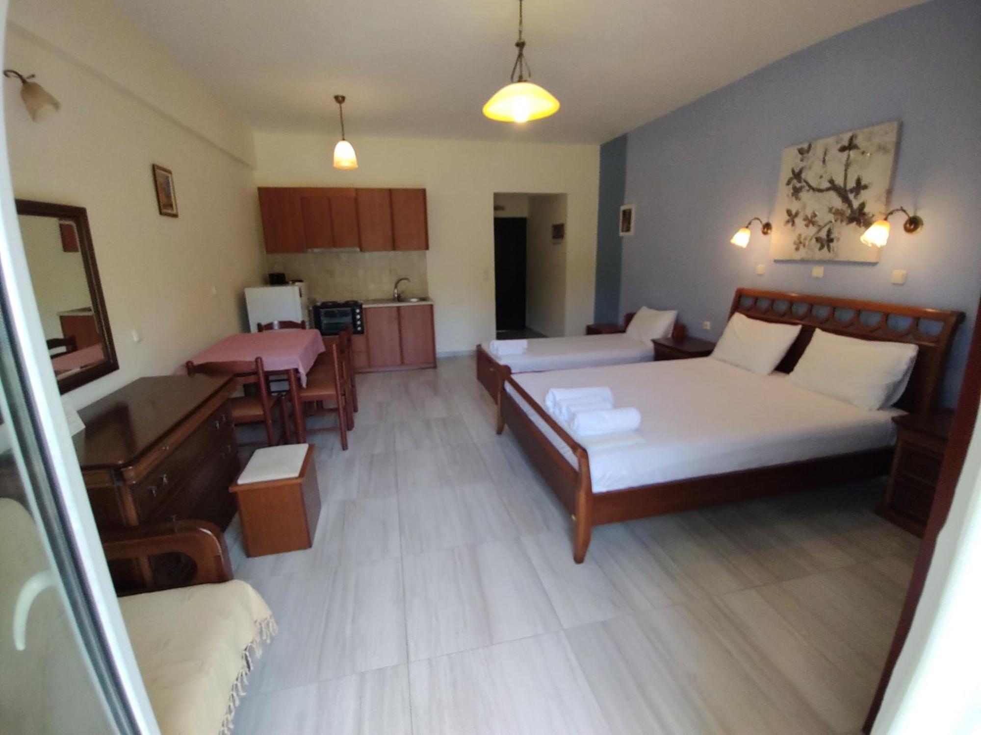 Dimas V House Aparthotel Парга Екстериор снимка